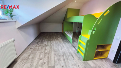 2805074.jpg 2805074.jpg