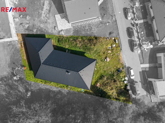 2998229.jpg 2998229.jpg