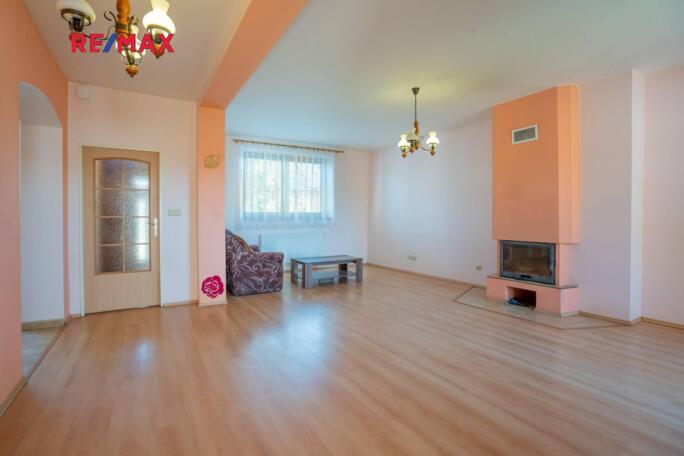 Prodej domu v osobním vlastnictví 654 m2, Těmice u Hodonína - obrázek 2