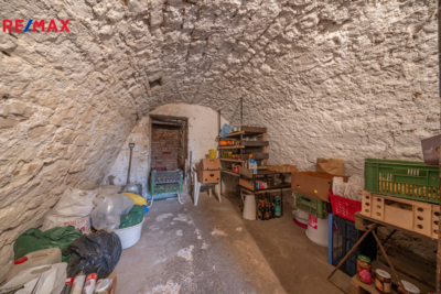 3065996.jpg 3065996.jpg