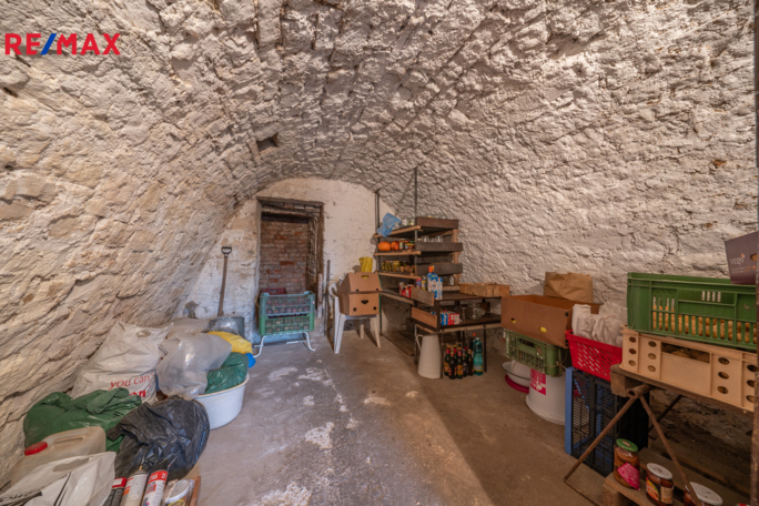 3065996.jpg 3065996.jpg