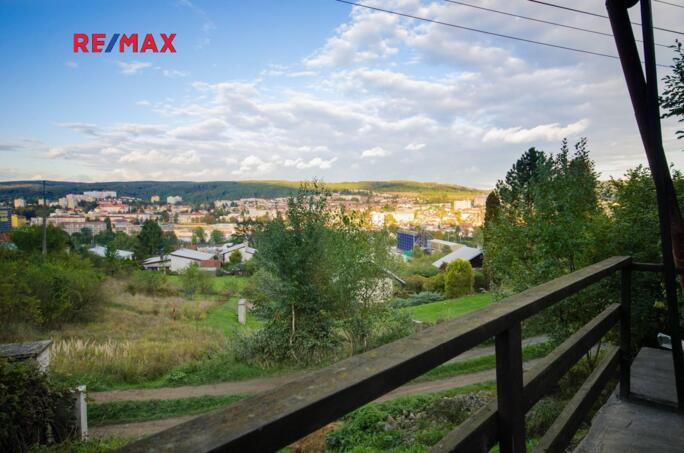 Chata 34 m2, pozemek 300 m2 - obrázek 6