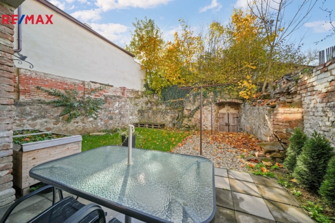 3069388.jpg 3069388.jpg