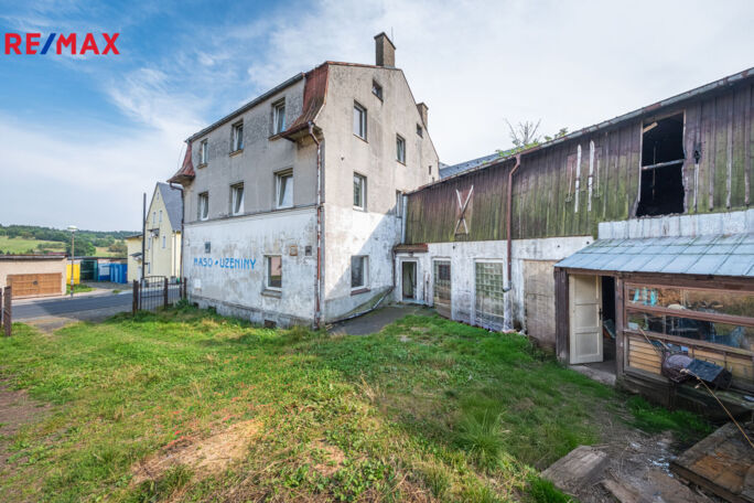 2464625.jpg 2464625.jpg