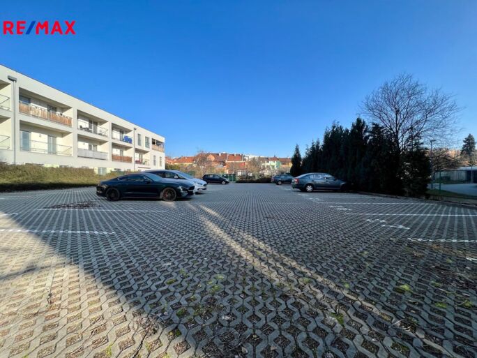 Pronájem garážového stání, 15 m2, Brno - obrázek 7