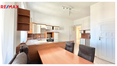 2732097.jpg 2732097.jpg