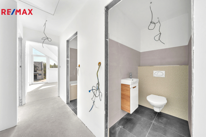 2958698.jpg 2958698.jpg