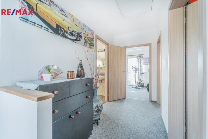 3033866.jpg 3033866.jpg