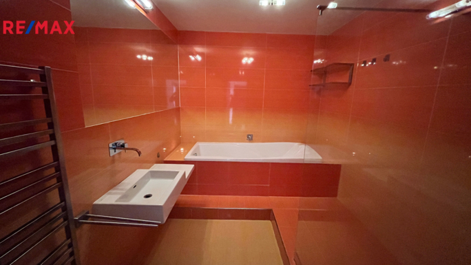 2796073.jpg 2796073.jpg