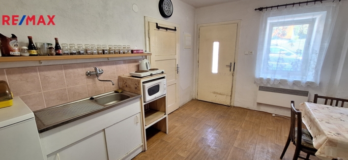 2951260.jpg 2951260.jpg