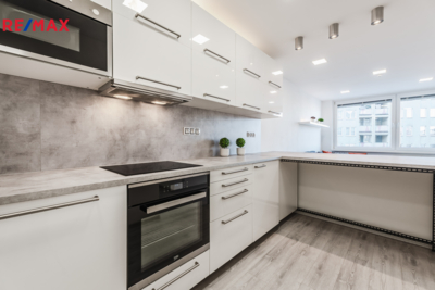Prodej bytu 2+kk, 46 m2, Praha