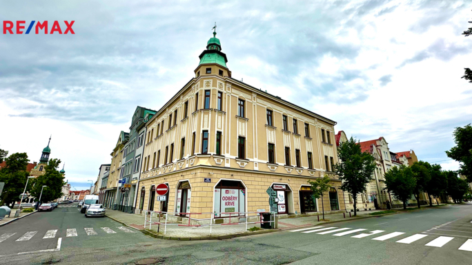 3048789.jpeg 3048789.jpeg