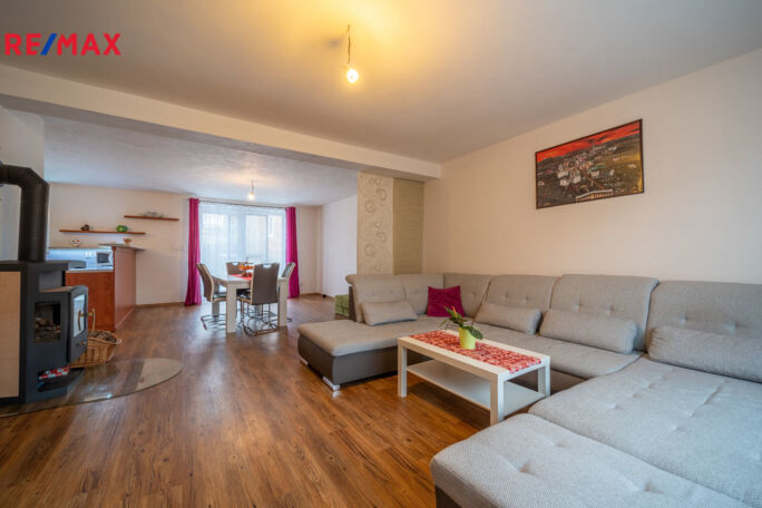 Prodej rodinného domu, 180 m2, Rousínov - obrázek 9