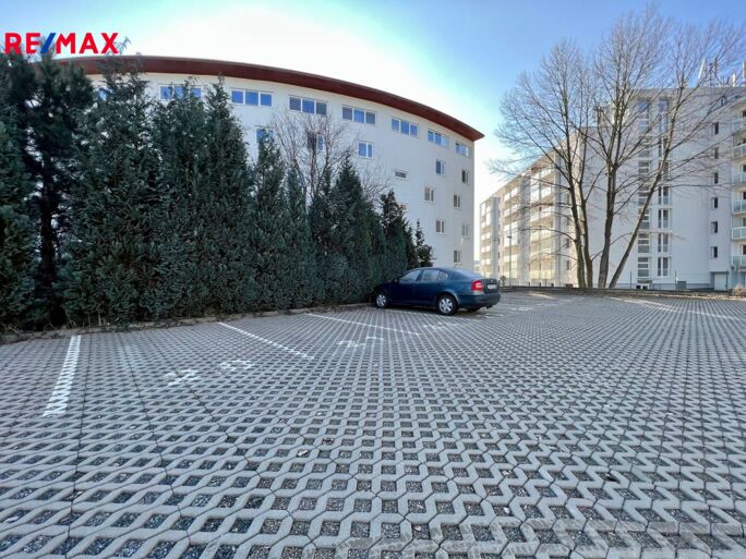 Pronájem garážového stání, 15 m2, Brno - obrázek 11