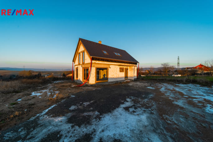 Prodej rodinného domu, 155,6 m2, Hvozdec - obrázek 1