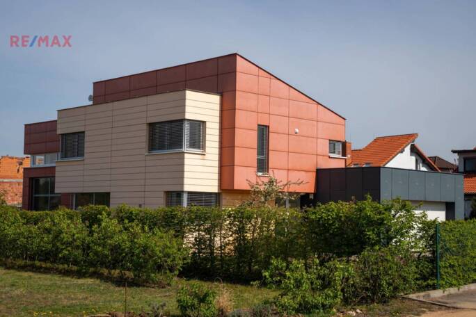 Prodej rodinného domu, 200 m2, Brno - obrázek 2