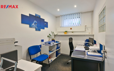 3040758.jpg 3040758.jpg