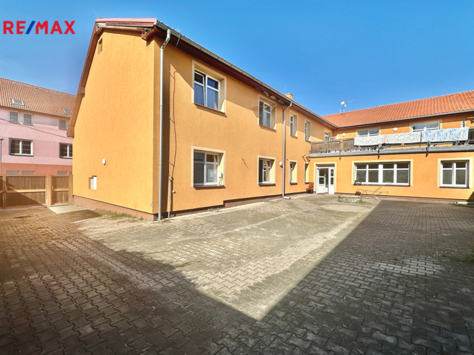 2807218.jpg 2807218.jpg