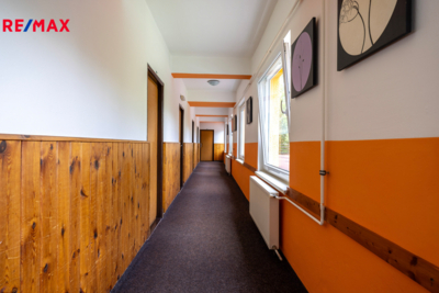 2955333.jpg 2955333.jpg