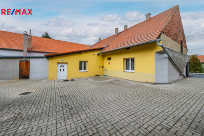 3063375.jpg 3063375.jpg