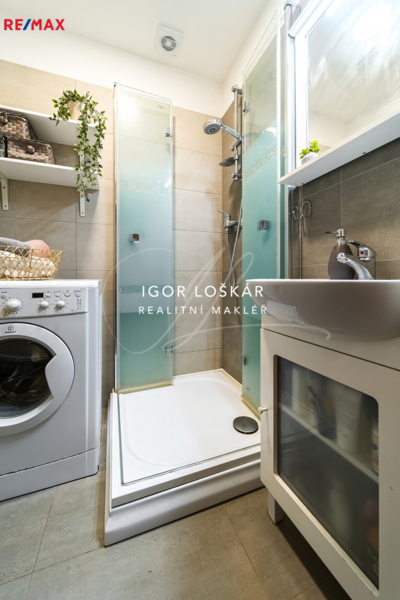 3122316.jpg 3122316.jpg