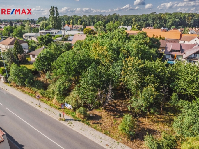 Prodej pozemku pro bydlení, 2143 m2, Praha - obrázek 1