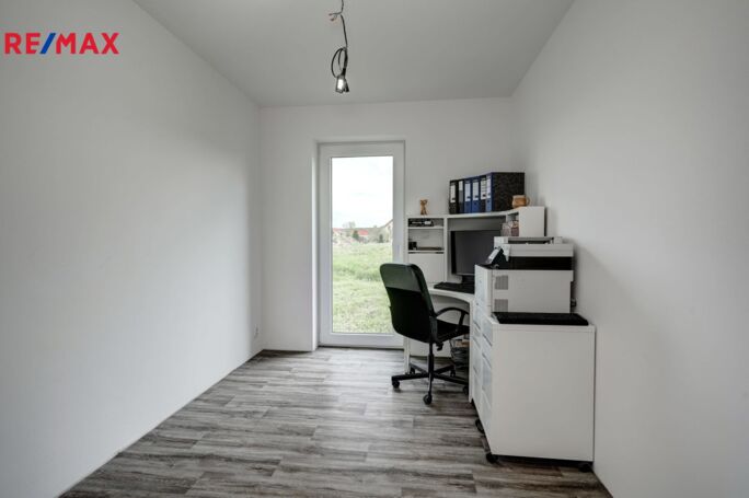 Prodej rodinného domu, 181 m2, Mnetěš - obrázek 23