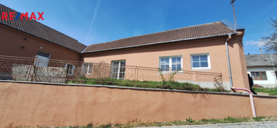 2742736.jpg 2742736.jpg