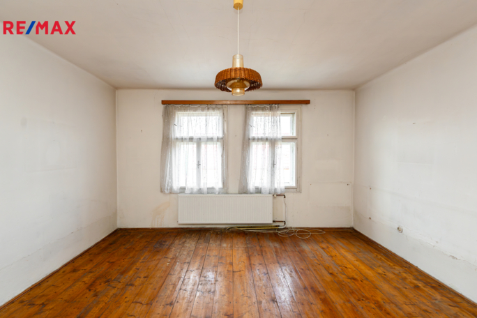 3041323.jpg 3041323.jpg