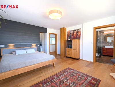 3066689.jpg 3066689.jpg