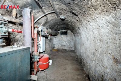 2352275.jpg 2352275.jpg