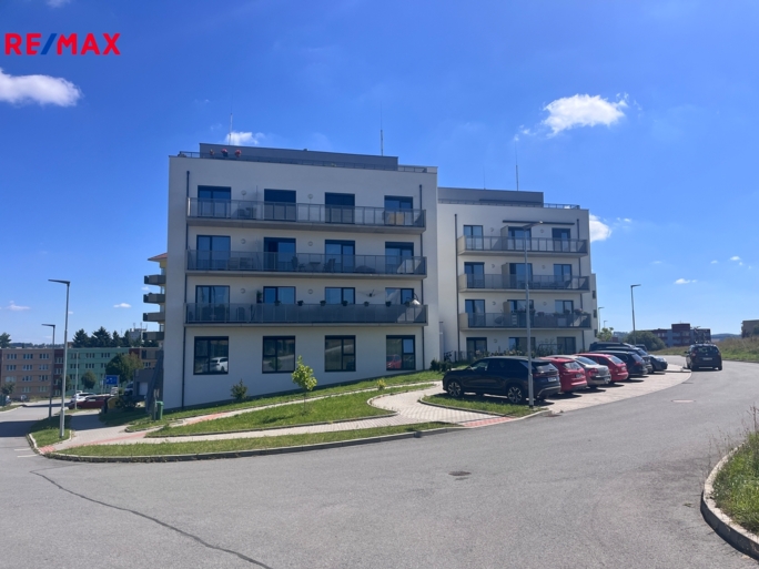 Prodej bytu 1+kk, 44,4 m2, Pelhřimov - obrázek 1