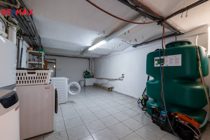 Prodej rodinného domu, 351 m2, Uherské Hradiště - obrázek 36