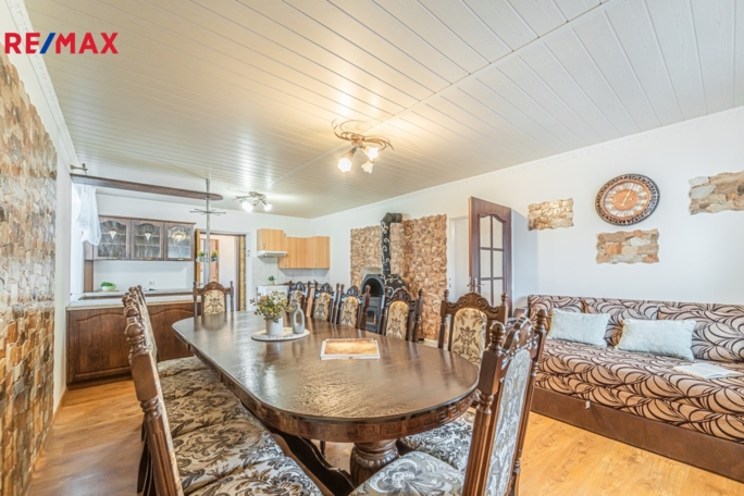 Prodej chalupy, 199 m2, Vraný