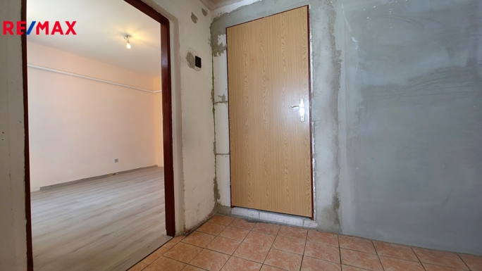 2942144.jpg 2942144.jpg