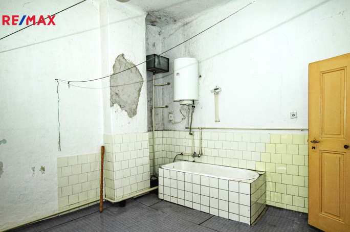 2825334.jpg 2825334.jpg