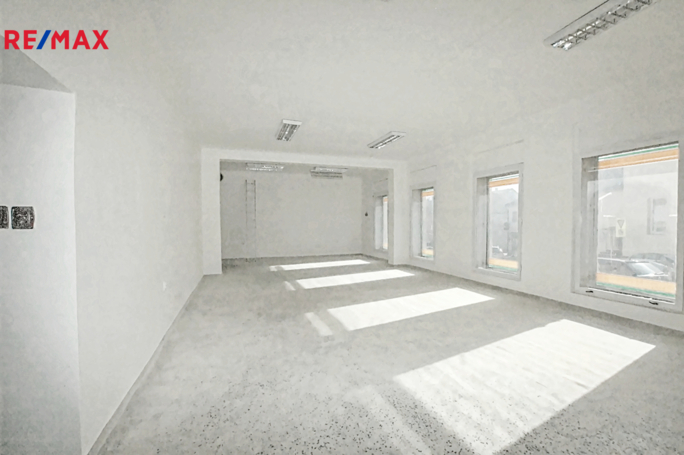 2825337.jpg 2825337.jpg