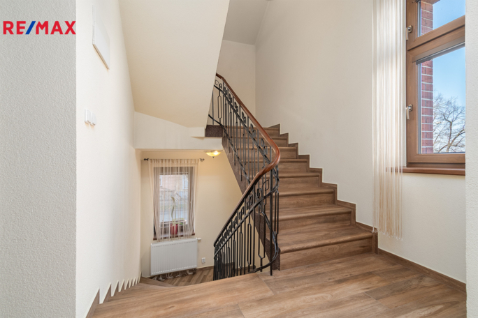 2713041.jpg 2713041.jpg