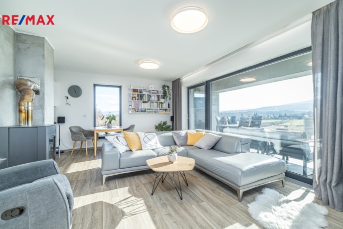 Prodej rodinného domu, 104 m2, Lochovice