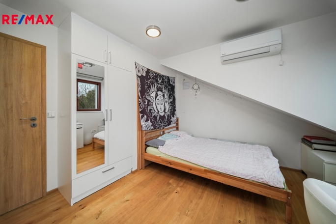 3076816.jpg 3076816.jpg