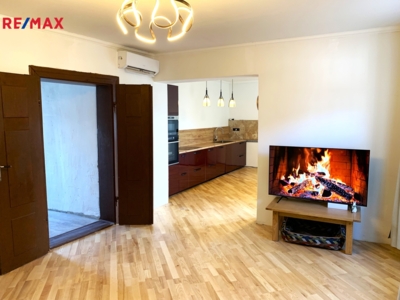 3030155.jpg 3030155.jpg