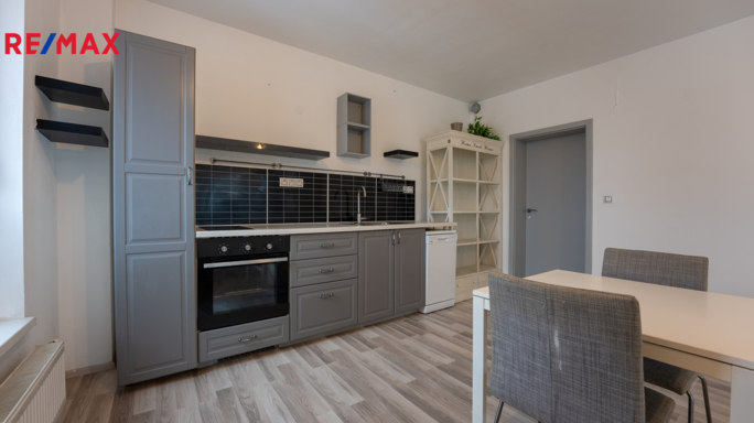 Pronájem bytu 1+kk, 39 m2, Moravany - obrázek 1