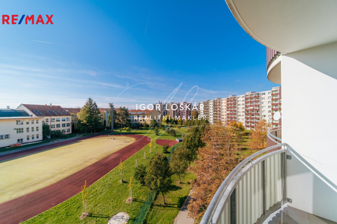 3064961.jpg 3064961.jpg