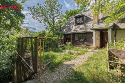 2830747.jpg 2830747.jpg