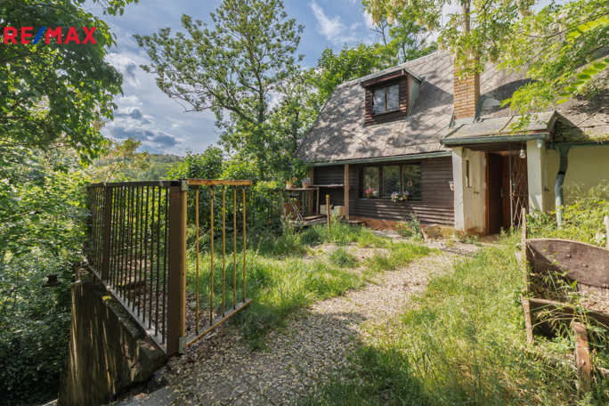 2830747.jpg 2830747.jpg