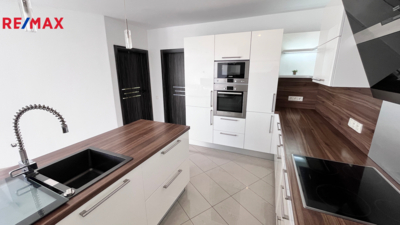 2796123.jpg 2796123.jpg