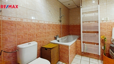 3000008.jpg 3000008.jpg