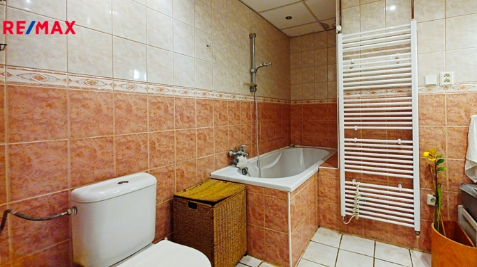 3000008.jpg 3000008.jpg