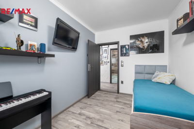 3073085.jpg 3073085.jpg