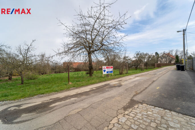 Prodej pozemku pro bydlení, 1589 m2, Lesní Hluboké - obrázek 12